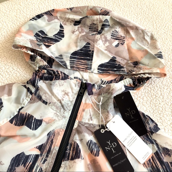 NYDJ Printed Sports Camo Lightweight Windbreaker - Picture 13 of 14